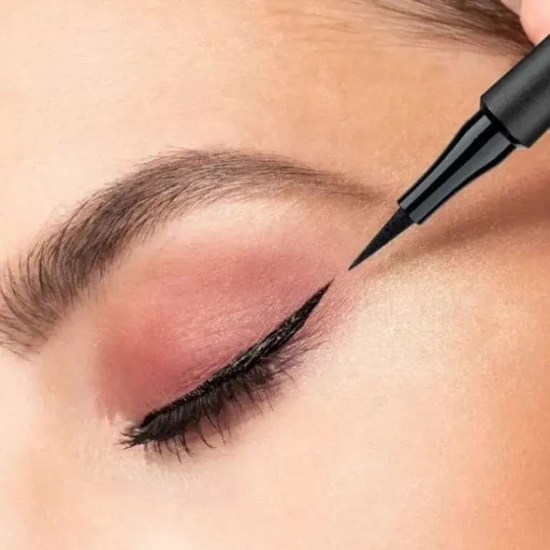 Artdeco Sensitive Fine Liner Black 1ml